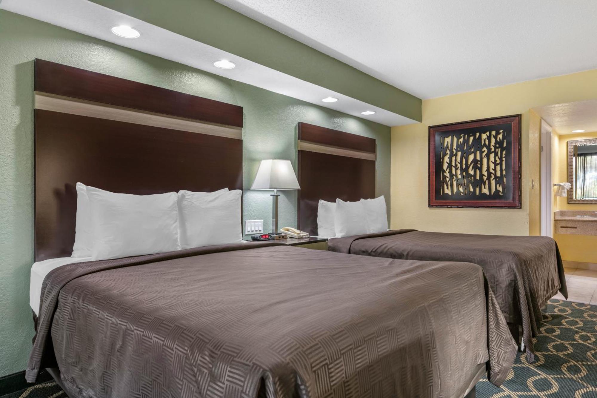 Clarion Inn Orlando International Drive - Icon Park Williamsburg Bagian luar foto