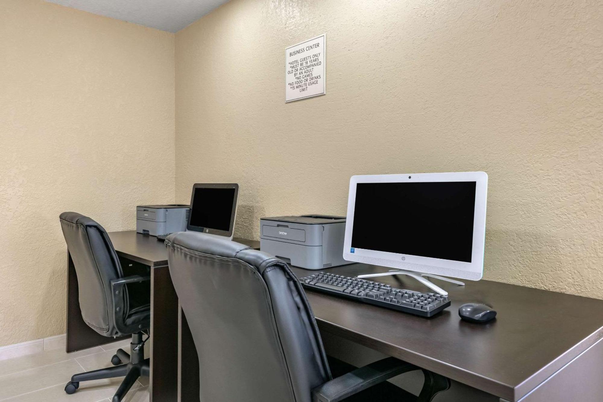 Clarion Inn Orlando International Drive - Icon Park Williamsburg Bagian luar foto