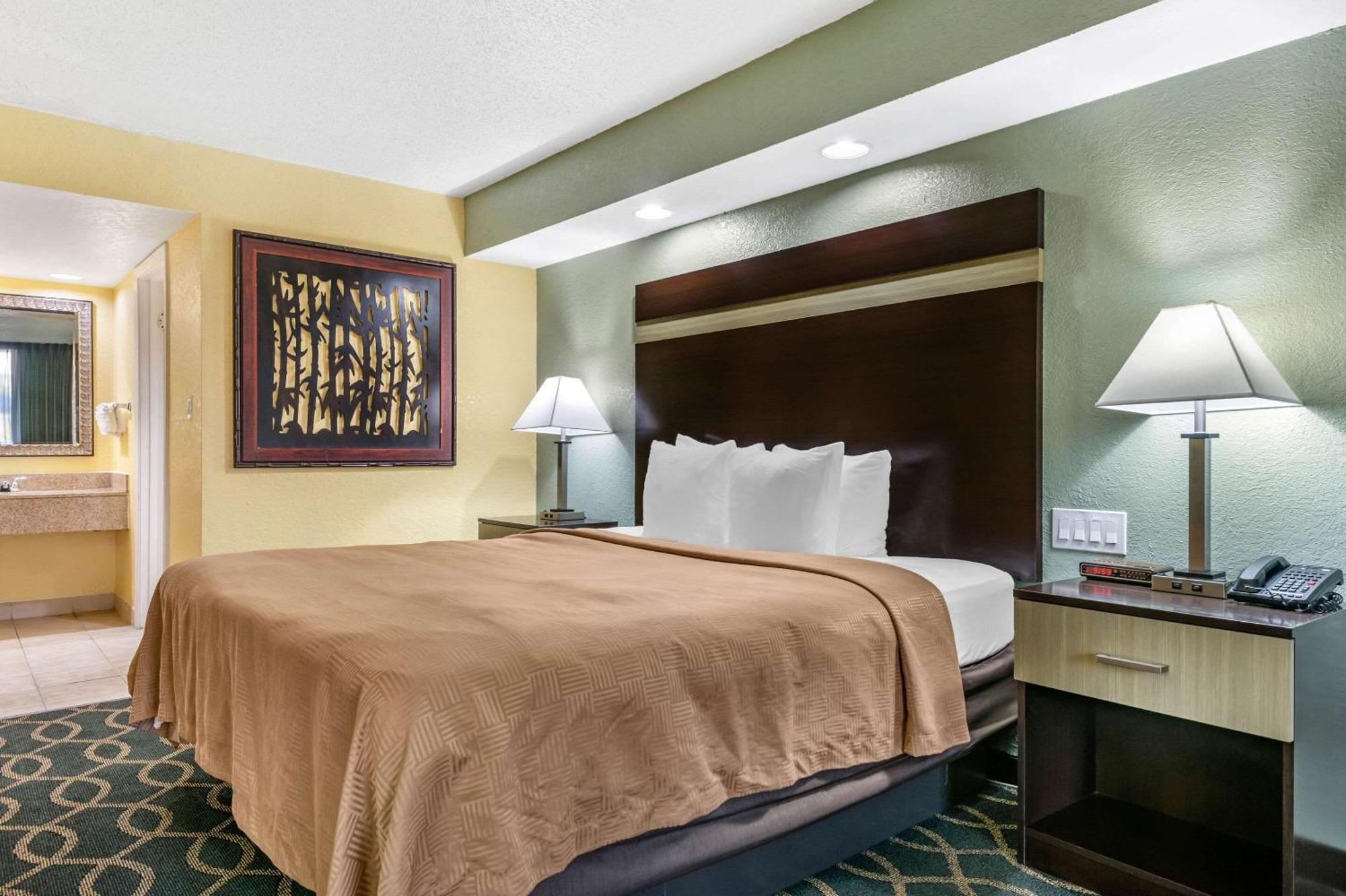 Clarion Inn Orlando International Drive - Icon Park Williamsburg Bagian luar foto